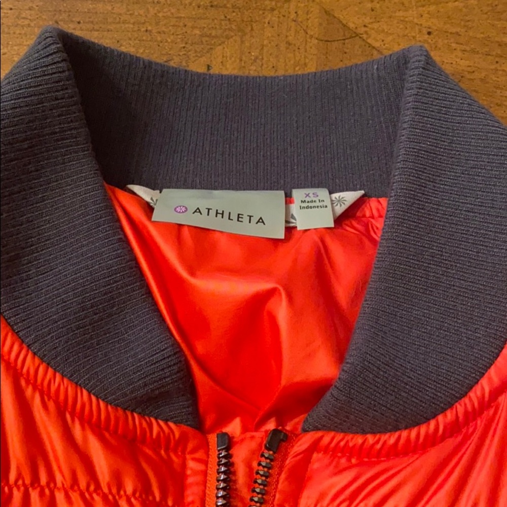 EUC Athleta Down Dobby Jacket XS - Picture 2 of 9
